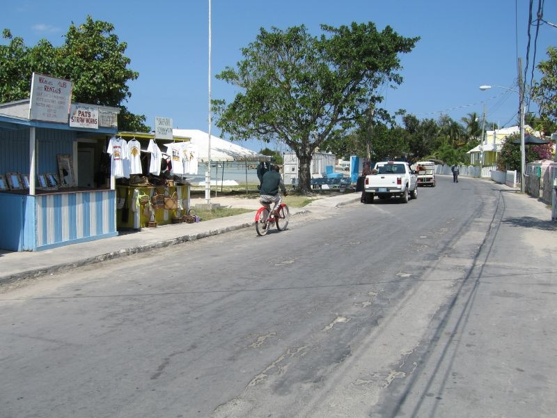 Дорога на острове Харбор Айленд, Багамские острова. Фото 1 – фотографии Багамских островов