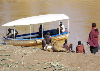 Люди у воды – фотографии Эфиопии