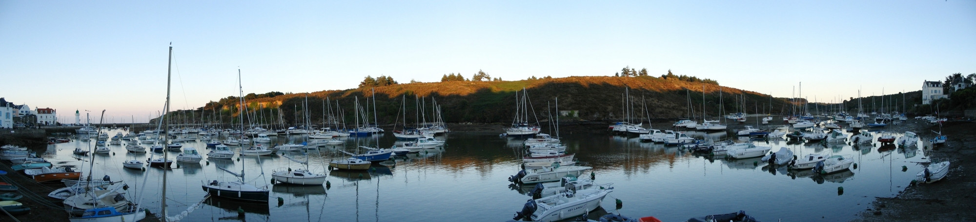 Яхты и катера в Созоне, Франция – фотографии Франции