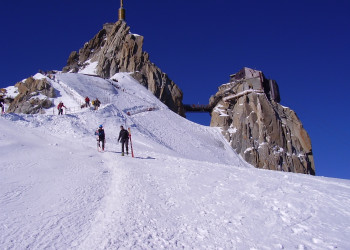 Горная вершина Эгюий-дю-Миди во Франции. Фото 3 – фотографии Франции