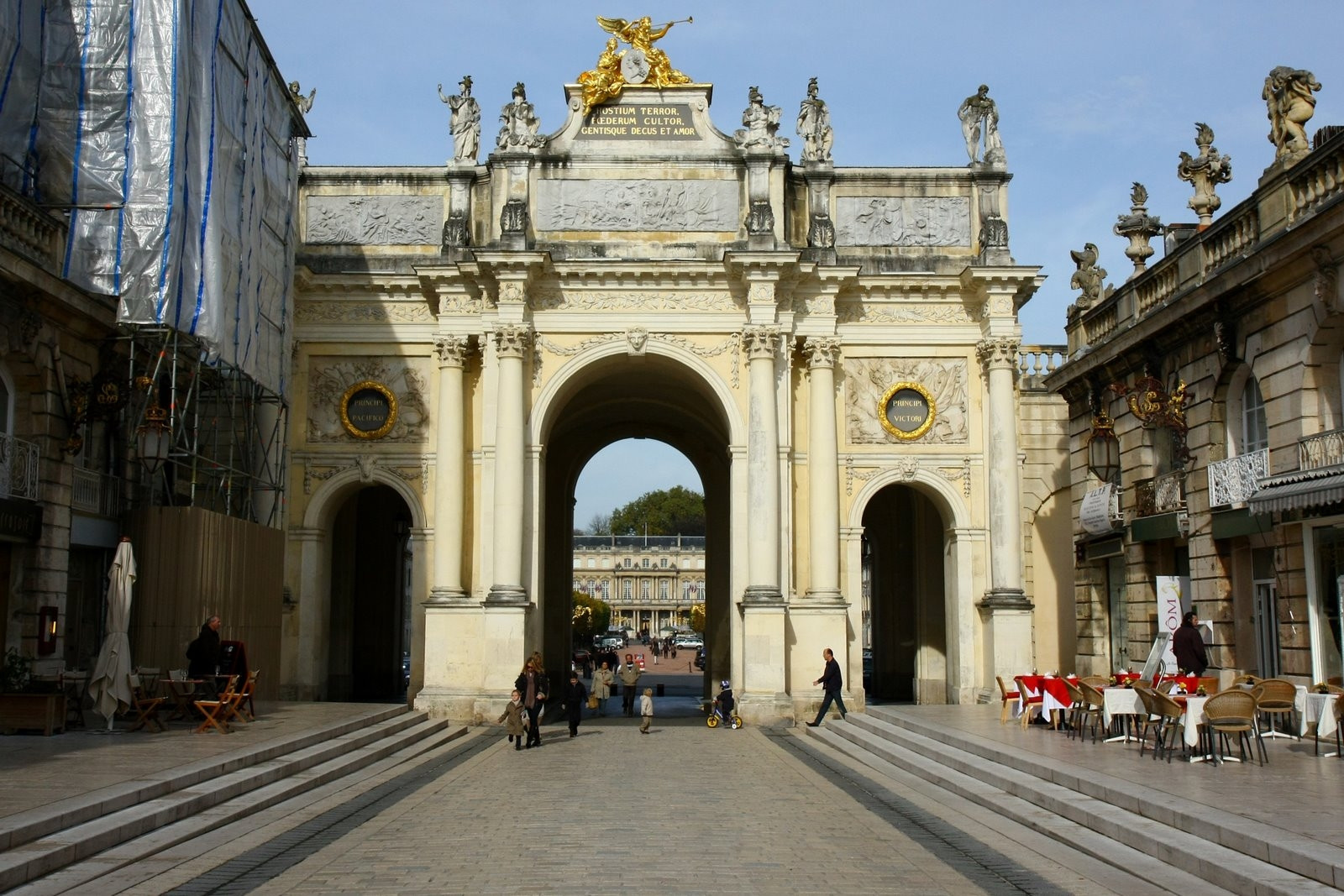 Триумфальная арка в Нанси, Франция – фотографии Франции