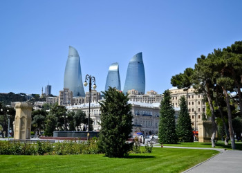 Здания Flame Towers в Баку. Фото 1 – фотографии Азербайджана