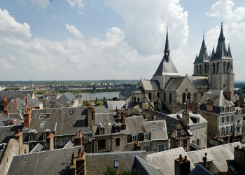 Крыши домов в Блуа, Франция. Фото 1 – фотографии Франции