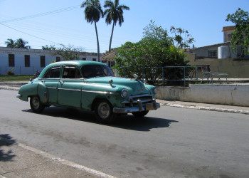 Автомобиль в Хувентуде, Куба – фотографии Кубы