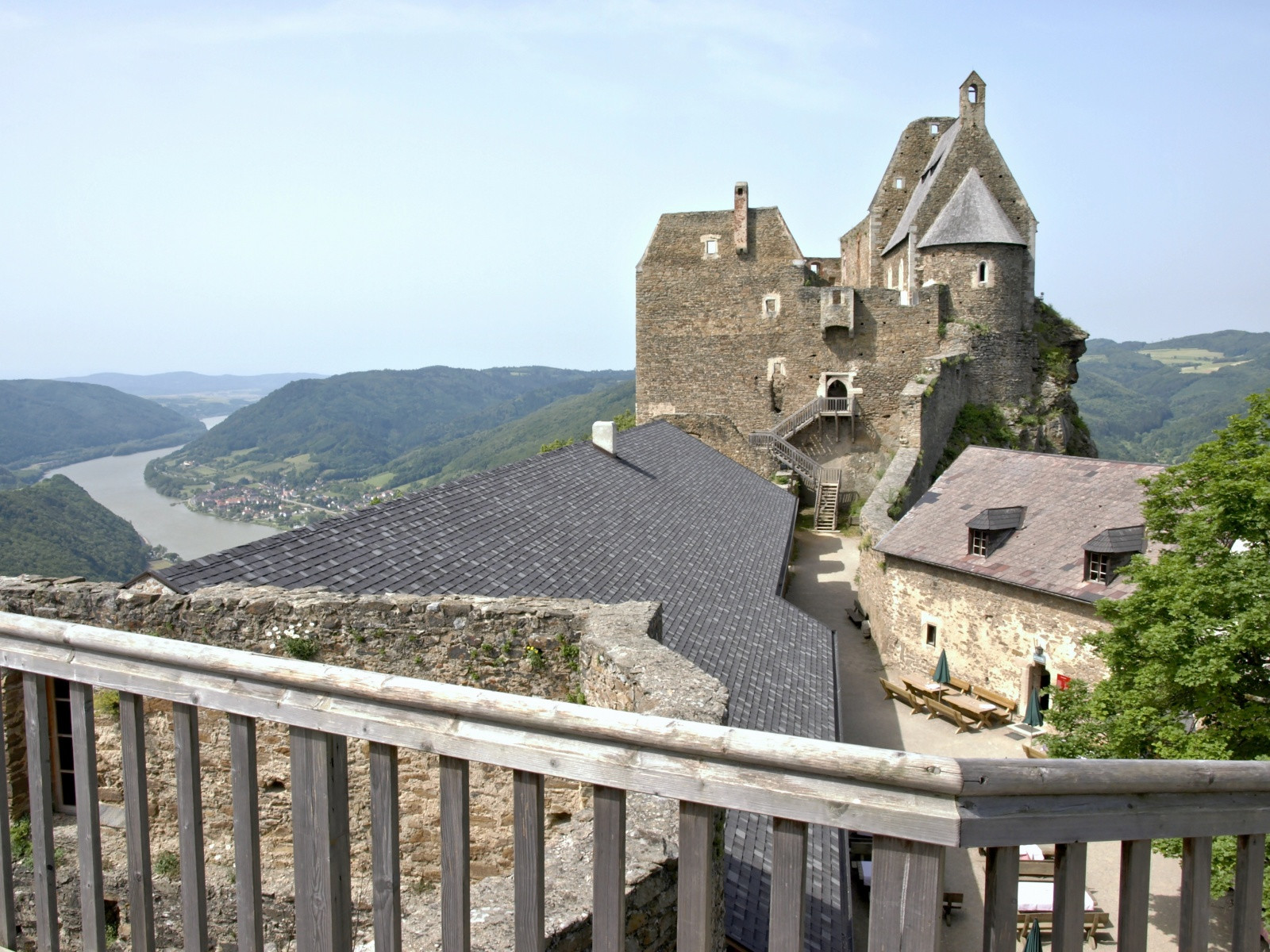 Замок Аггштайн (Burgruine Aggstein) в Мельке – фотографии Австрии