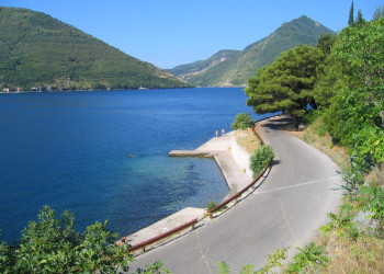 Набережная в Пераст, Черногория. Фото 24 – фотографии Черногории