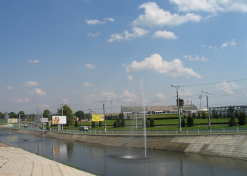 Канал в Саранске, Россия – фотографии России