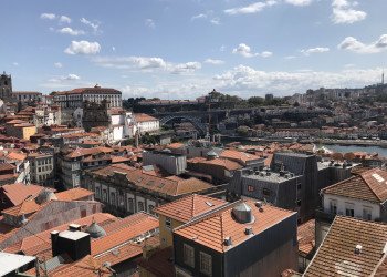 Гуляем по старой части Порту, с разных уровней открывается классный вид на город – фотографии Португалии