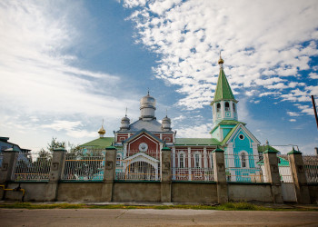 Свято-Троицкий кафедральный собор в Майкопе. Фото 2 – фотографии России