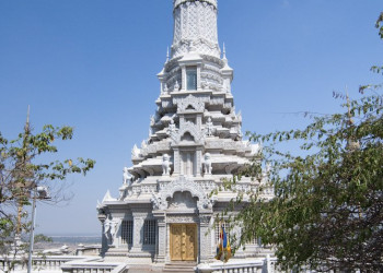 Храм в Удонге, Камбоджа. Фото 3 – фотографии Камбоджи