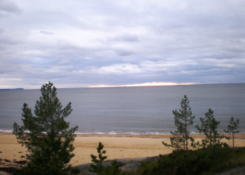 Пляж острова Кий, Россия. Фото 1 – фотографии России