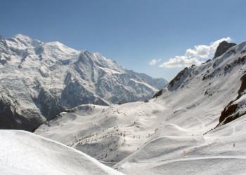 Горные вершины в Лез-Уш, Франция. Фото 1 – фотографии Франции