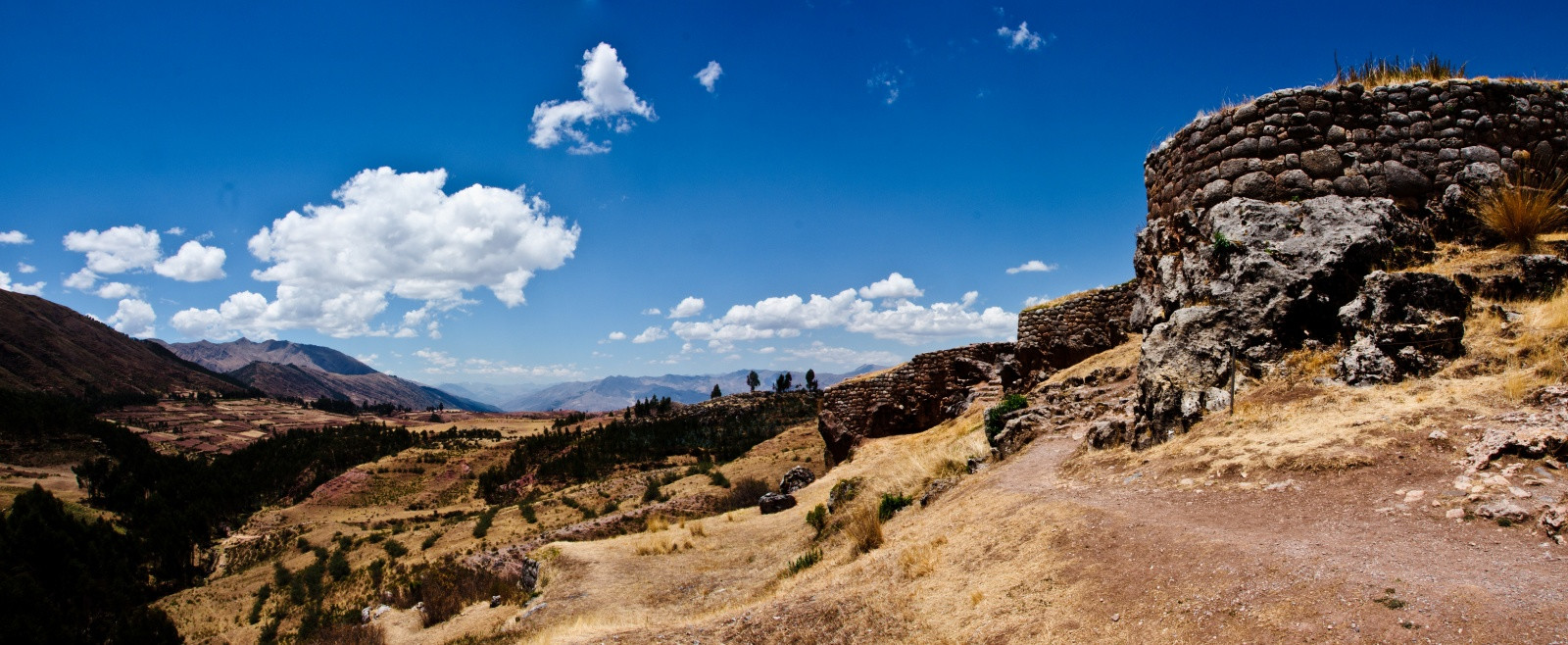 Пука-Пукара (Puca Pucara, кечуа Puka Pukara) – фотографии Перу