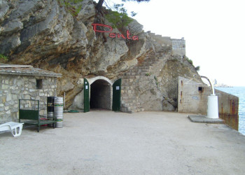 Набережная в Петровац, Черногория. Фото 16 – фотографии Черногории