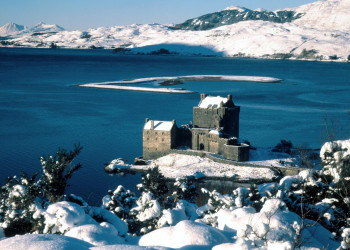 Eilean Donan Castle, Loch Duich, Scotland – фотографии Великобритании