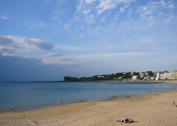 Море в Сен-Жан-де-Люз, Франция – фотографии Франции