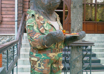 Скульптура в Иркутске, Россия – фотографии России