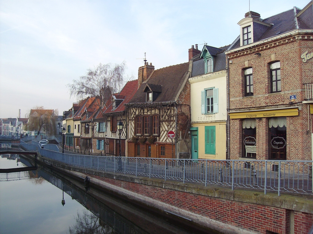 Набережная в Амьене, Франция. Фото 4 – фотографии Франции