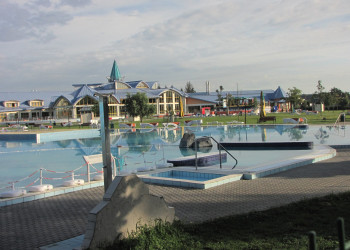 Купальня в городе Шарвар, Венгрия – фотографии Венгрии