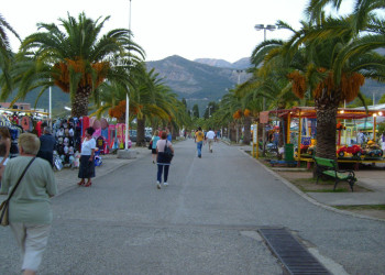 Улица в Будва, Черногория. Фото 36 – фотографии Черногории