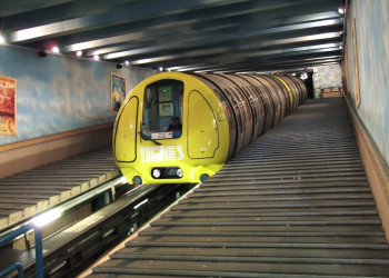 Метро в Валь-д'Изер, Франция – фотографии Франции