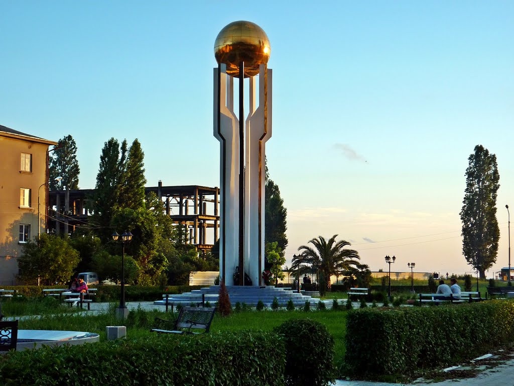 Достопримечательность на закате – фотографии Абхазии