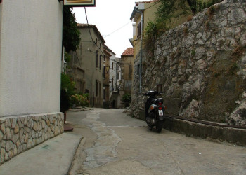 Улица в Врбник, Хорватия. Фото 4 – фотографии Хорватии