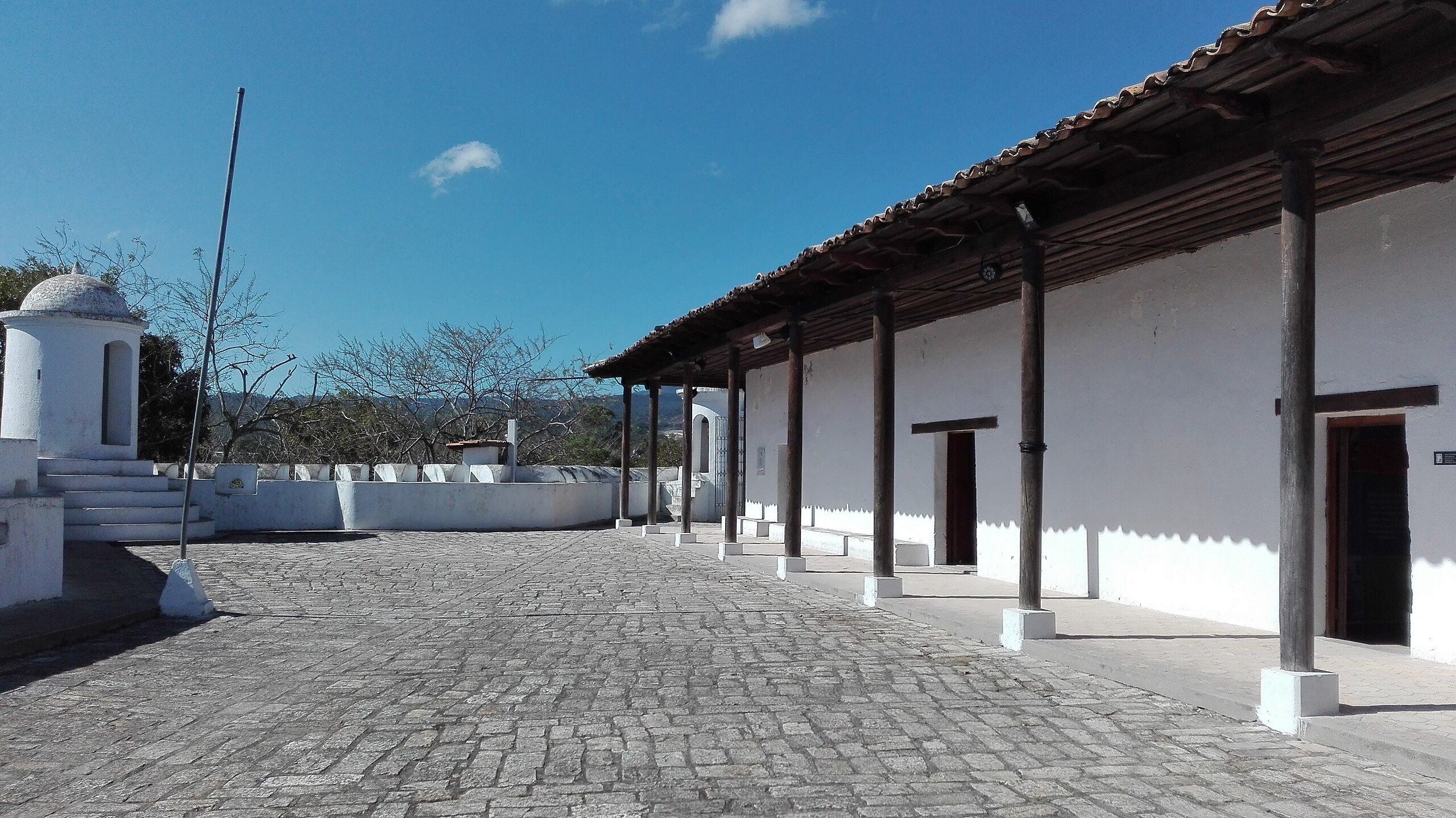 Крепость в городе Грасьяс (Gracias), Гондурас – фотографии Гондураса