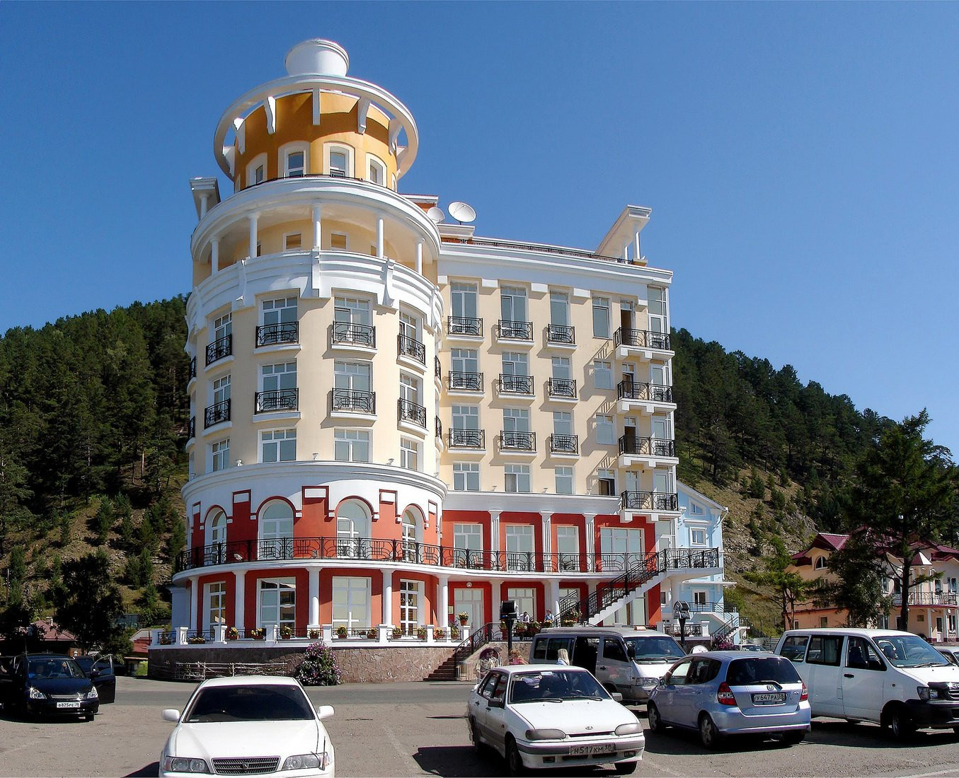 Отель в Листвянке, Россия. Фото 1 – фотографии России