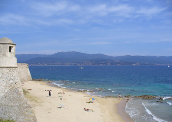 Пляж в Аяччо, Франция. Фото 4 – фотографии Франции