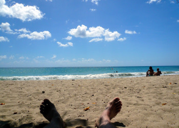 На пляже в районе Сент-Люс – фотографии Мартиники