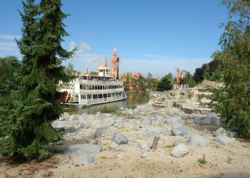 Корабль в Диснейленде, Франция. Фото 4 – фотографии Франции