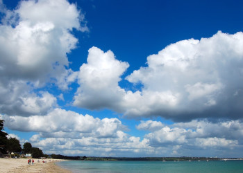 Пляж в Фуэнане, Франция. Фото 1 – фотографии Франции