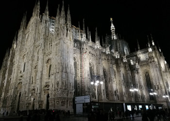 Католический храм — миланский собор, Италия – фотографии Италии