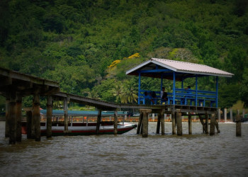 Деревня на воде Кампонг-Айер (Kampong Ayer) – фотографии Брунея