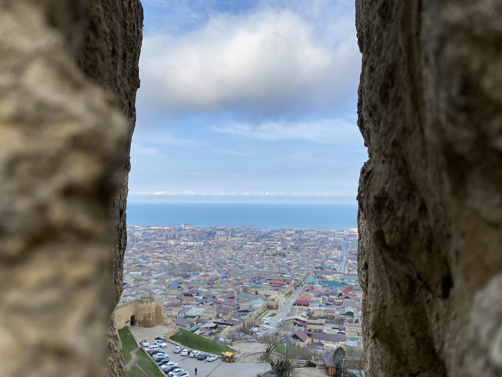 Вид из стены крепости Нарын-кала – фотографии России