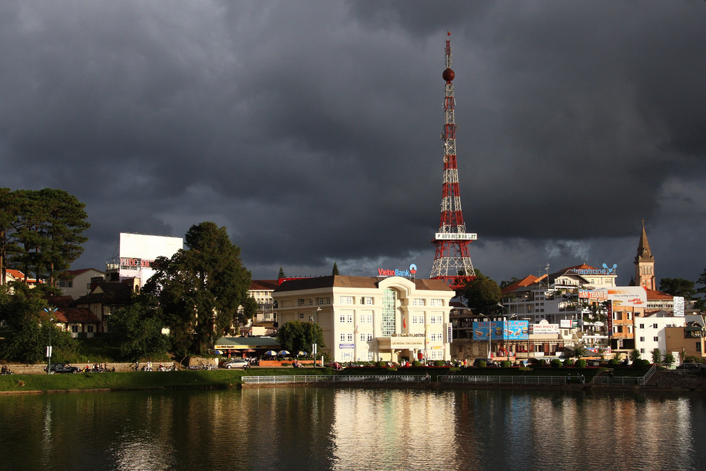Далатская Эйфелевая башня – фотографии Вьетнама