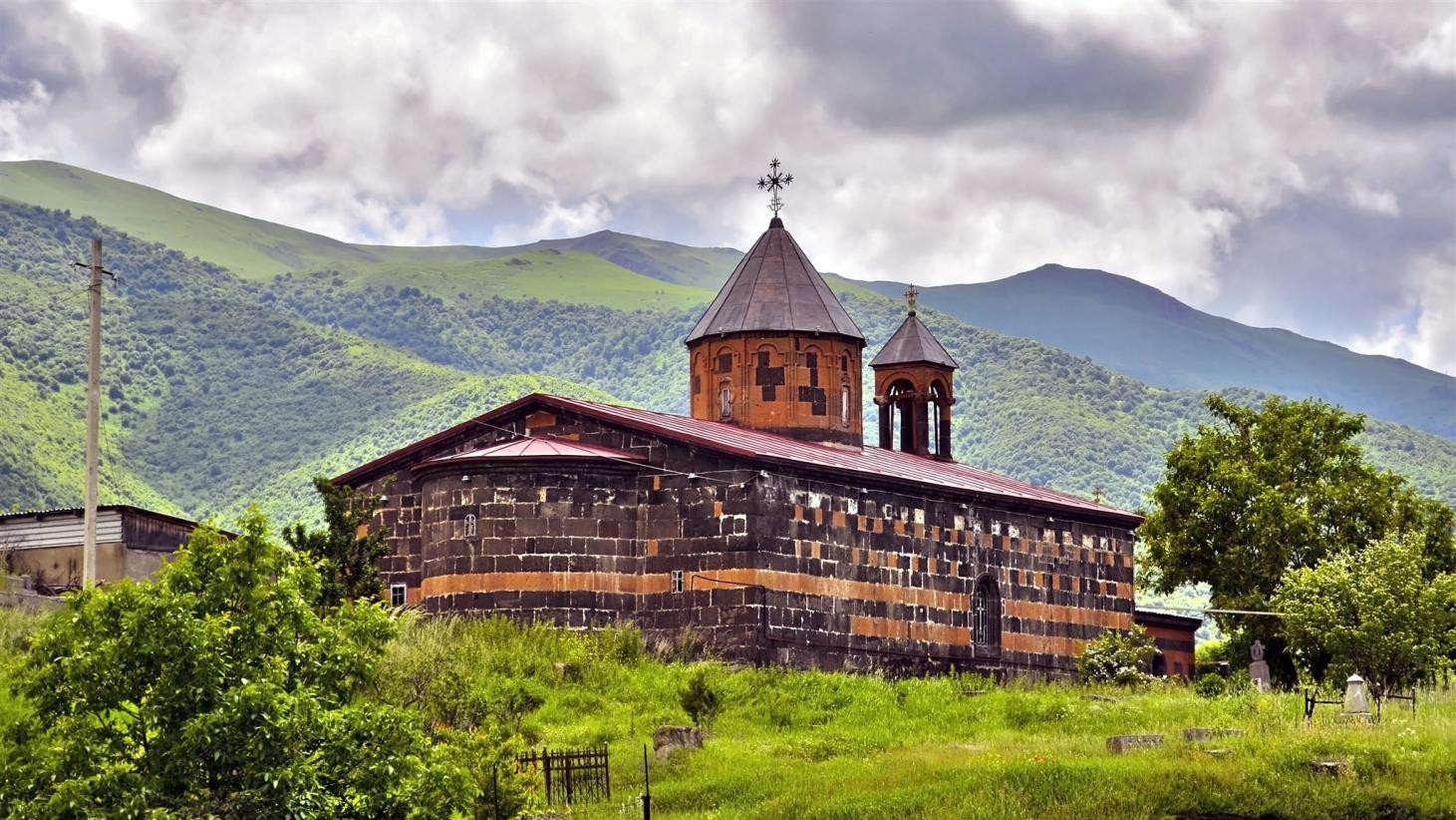 Православный храм. Ванадзор. Армения. – фотографии Армении