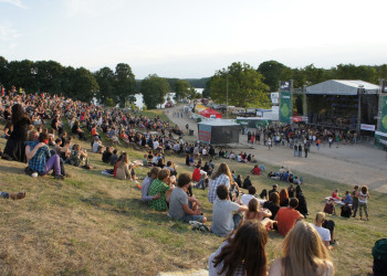 Летом в окрестностях Зарасая проходит много концертов – фотографии Литвы