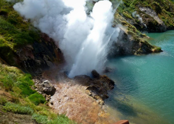 Долину Гейзеров обнаружили двое гидрологов в 1941 году – фотографии России