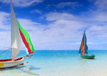 Парусные лодки на остров Маврикий. – фотографии Маврикия