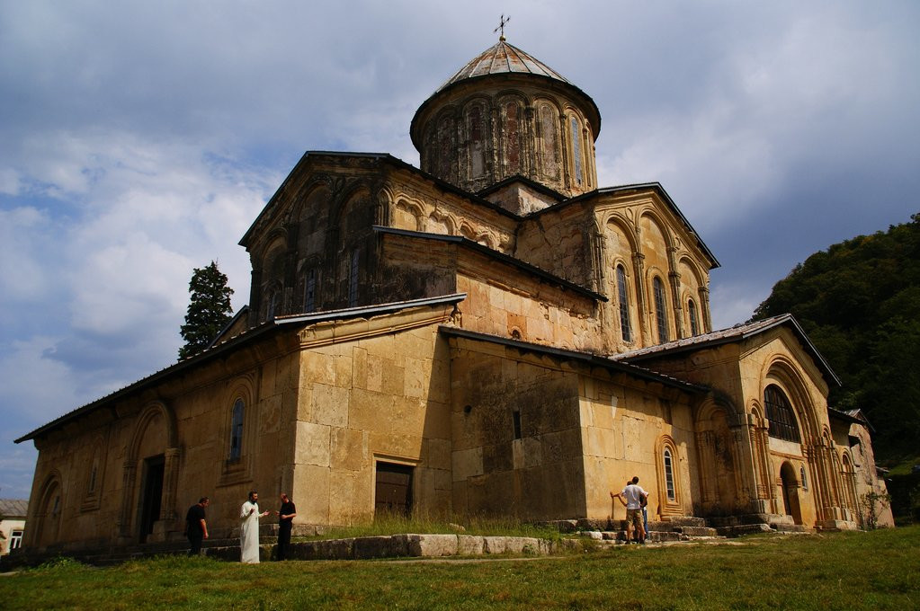 Гелатский монастырь (Gelati Monastery) – фотографии Грузии