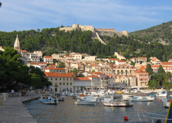 Набережная в Хвар, Хорватия. Фото 6 – фотографии Хорватии