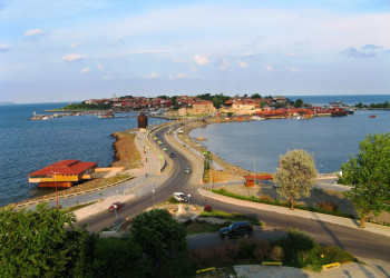 Панорамный вид в Несебыре, Болгария – фотографии Болгарии