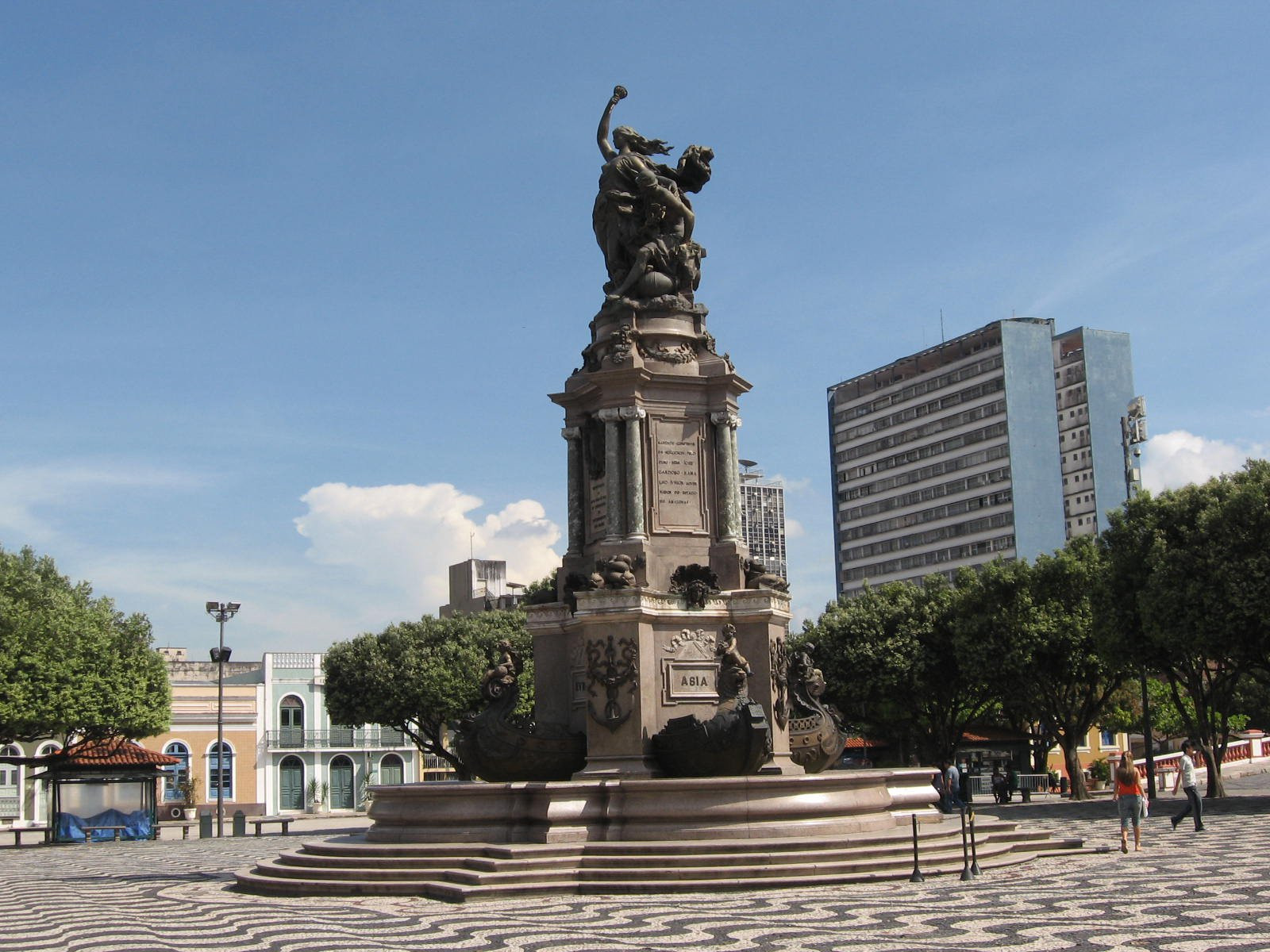 Памятник Бразилии в Манаусе, Бразилия. Фото 4 – фотографии Бразилии