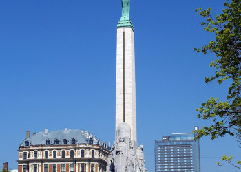 Памятник Свободы – фотографии Латвии