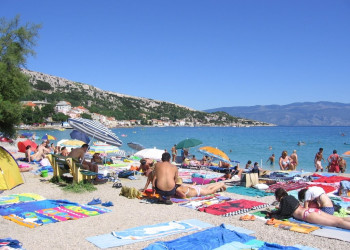 Люди на пляже в Башка, Хорватия. Фото 8 – фотографии Хорватии