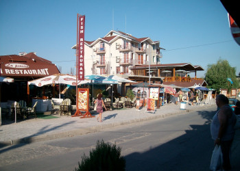 Улица в Кранево, Болгария. Фото 1 – фотографии Болгарии