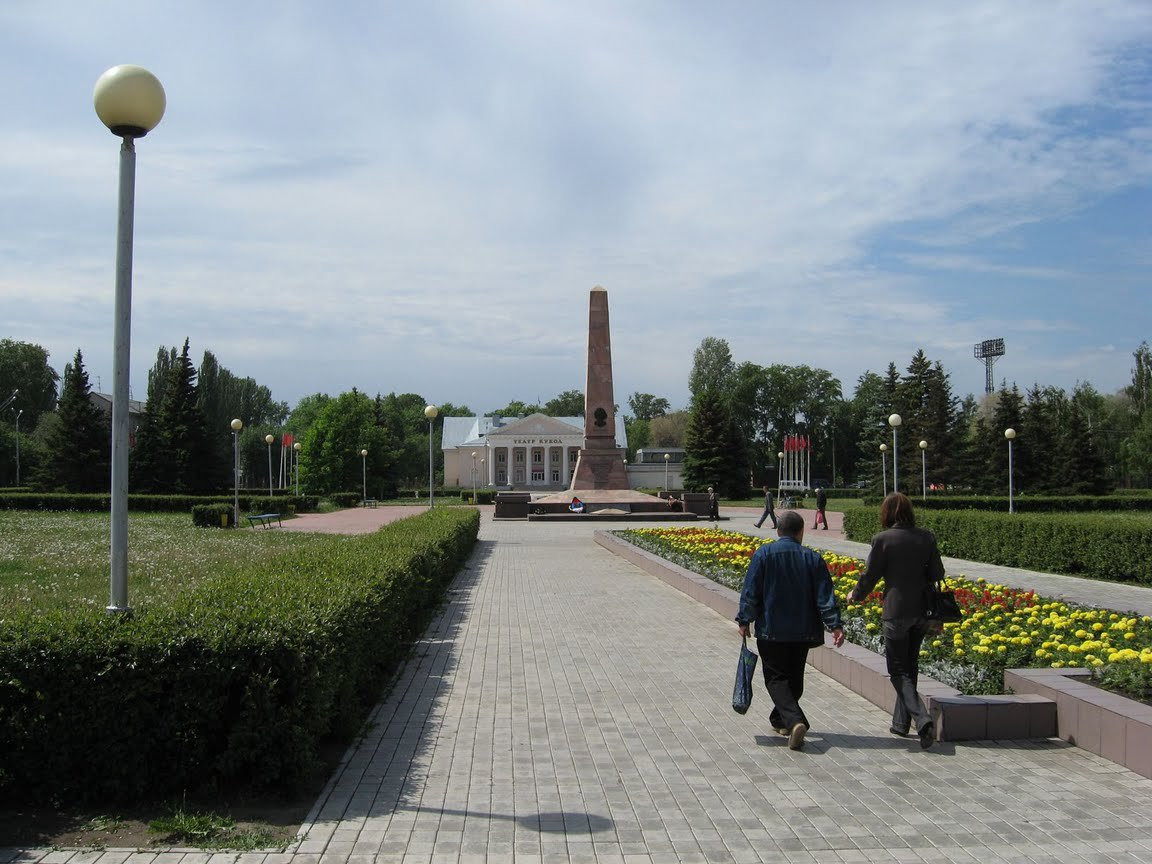 Сквер в Тольятти, Россия. Фото 1 – фотографии России