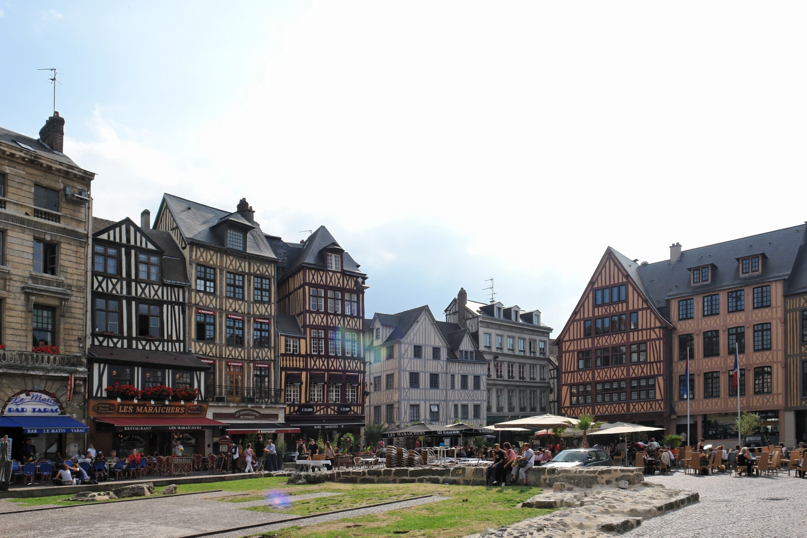 Кафе в Руане, Франция – фотографии Франции